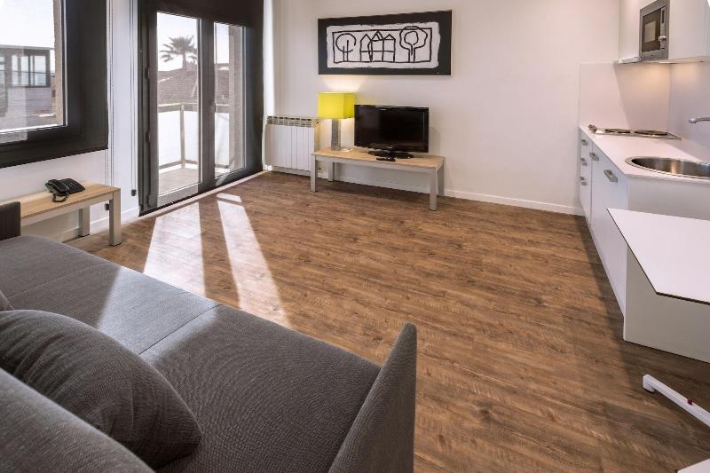 Apartamentos Playa De Castelldefels - Genel