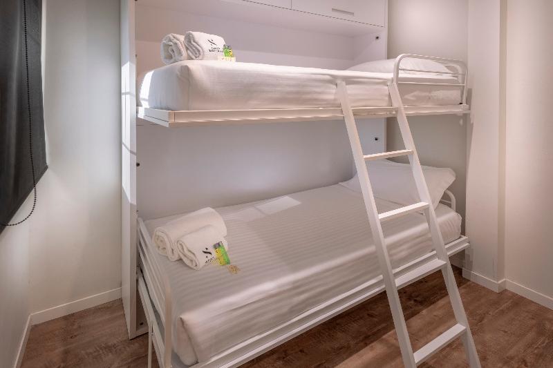 Apartamentos Playa De Castelldefels - Oda