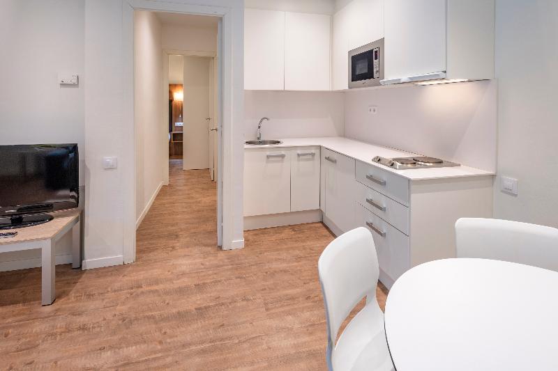 Apartamentos Playa De Castelldefels - Oda