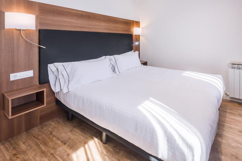 Apartamentos Playa De Castelldefels - Oda