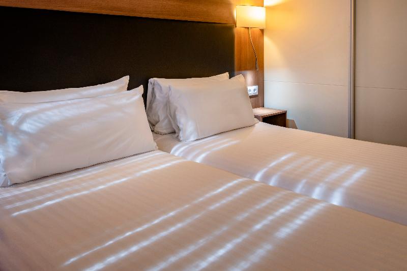 Apartamentos Playa De Castelldefels - Oda