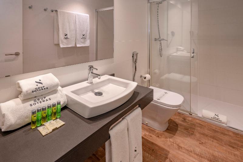 Apartamentos Playa De Castelldefels - Oda