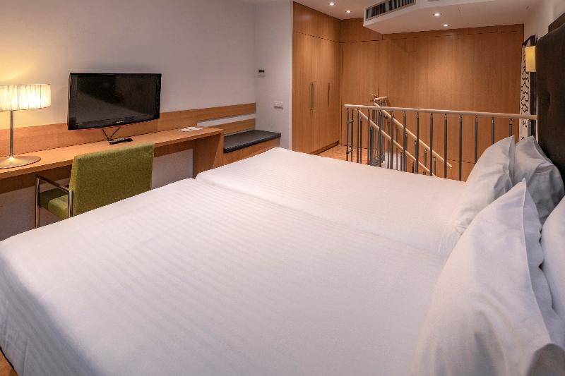 Apartamentos Playa De Castelldefels - Oda