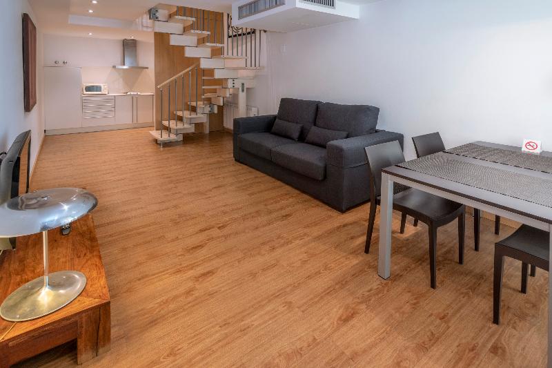 Apartamentos Playa De Castelldefels - Oda