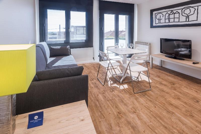 Apartamentos Playa De Castelldefels - Oda