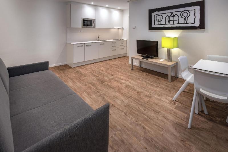 Apartamentos Playa De Castelldefels - Oda