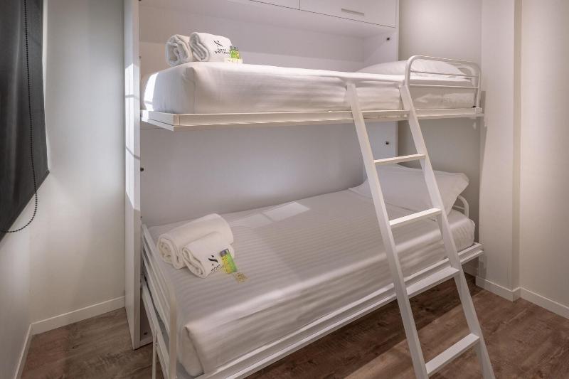 Apartamentos Playa De Castelldefels - Oda