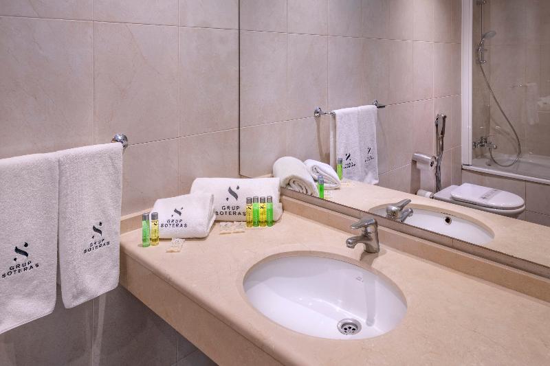 Apartamentos Playa De Castelldefels - Oda