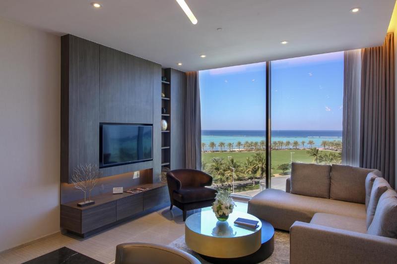 Views Hotel & Residences - Oda