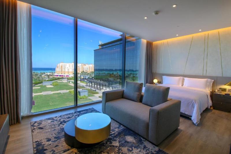 Views Hotel & Residences - Oda