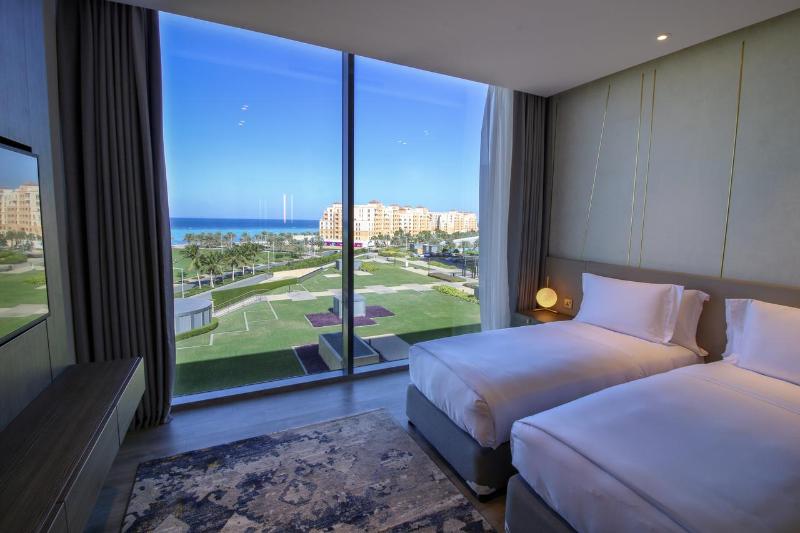 Views Hotel & Residences - Oda