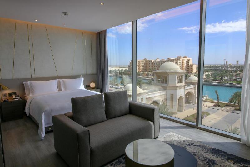 Views Hotel & Residences - Oda