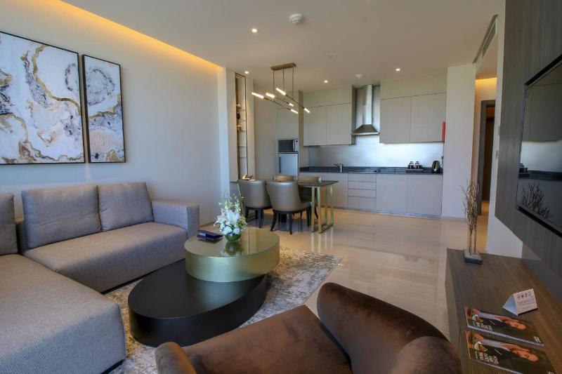 Views Hotel & Residences - Oda