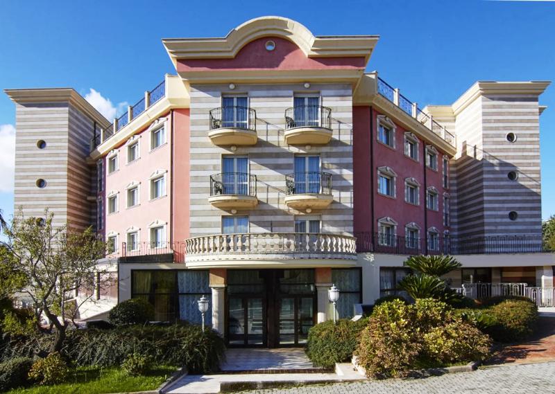 San Giovanni Rotondo Palace - Genel