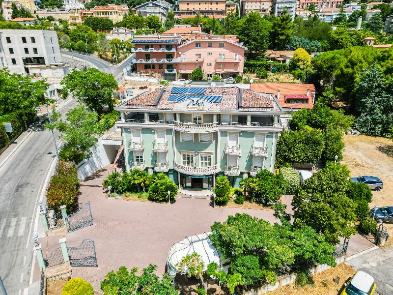 San Giovanni Rotondo Palace - Oda