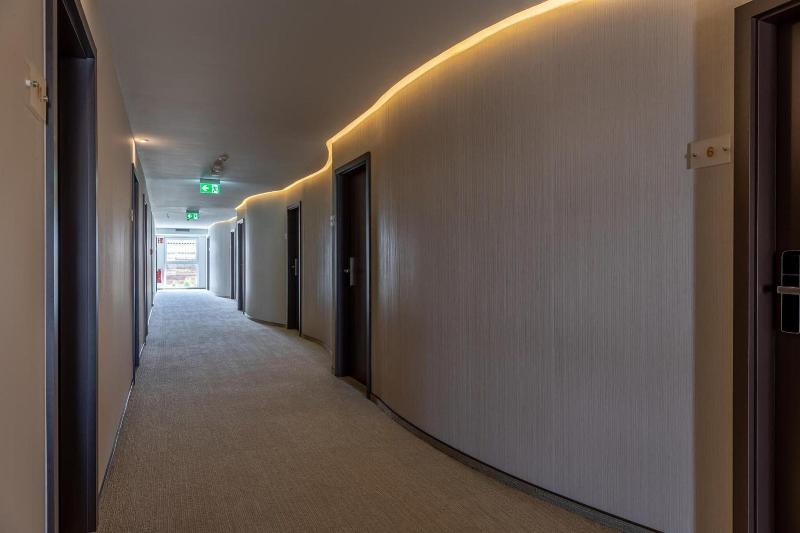 Trip Inn Conference Hotel & Suites Wetzlar - Lobi