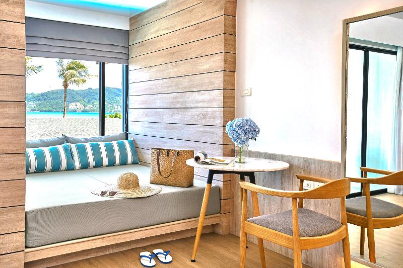 LIV Hotel Phuket Patong Beachfront - Oda