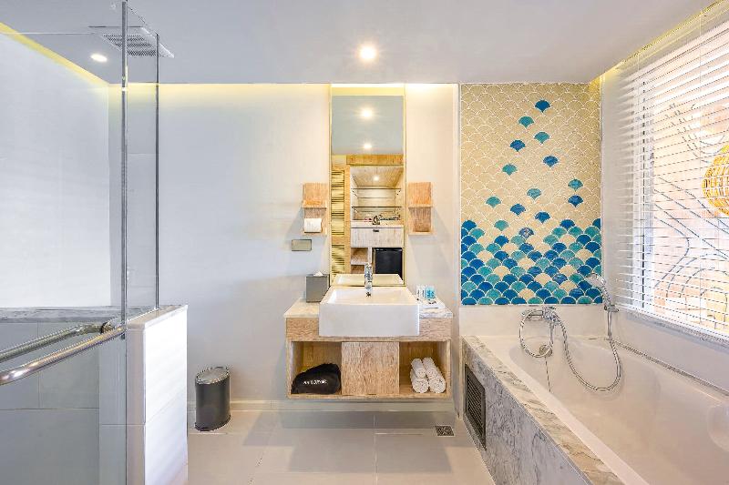 LIV Hotel Phuket Patong Beachfront - Oda