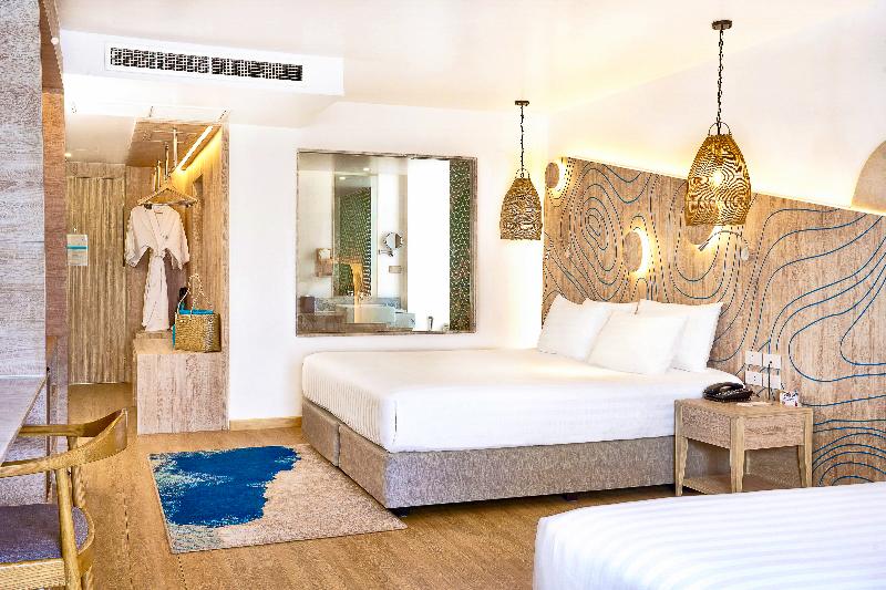 LIV Hotel Phuket Patong Beachfront - Oda