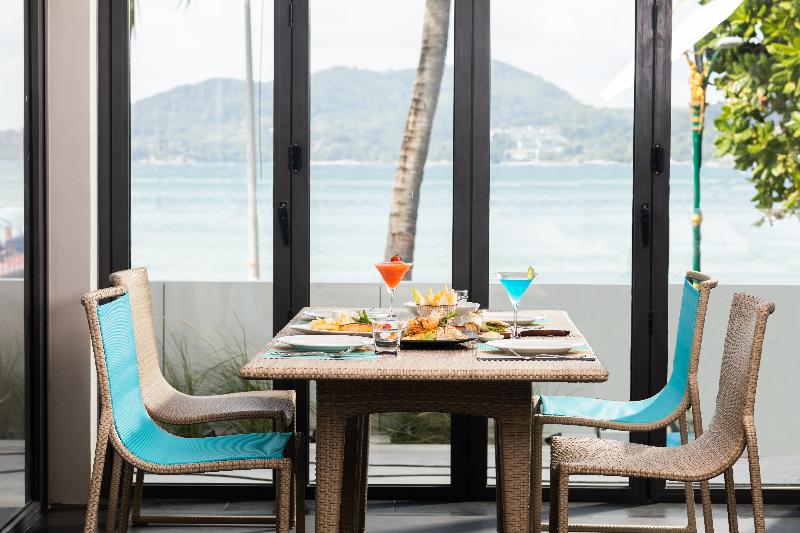 LIV Hotel Phuket Patong Beachfront - Restoran