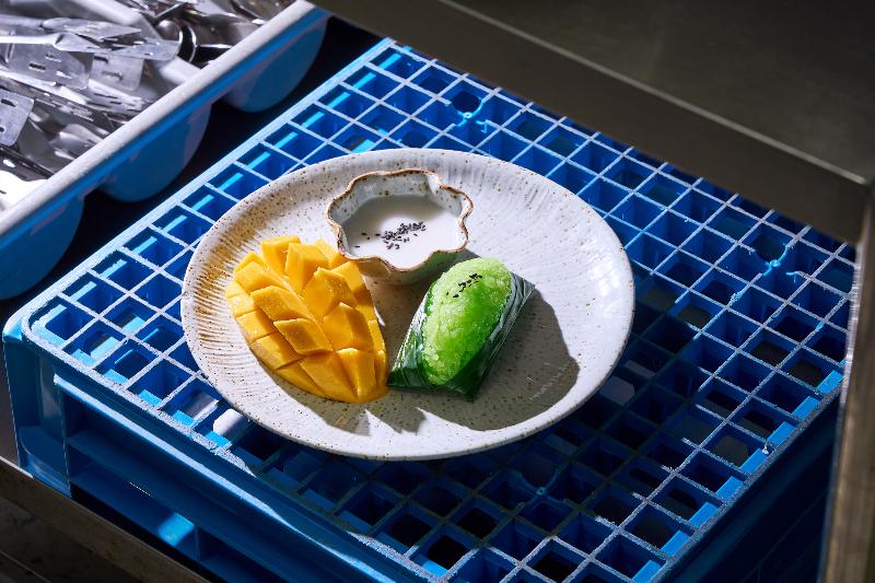 LIV Hotel Phuket Patong Beachfront - Restoran