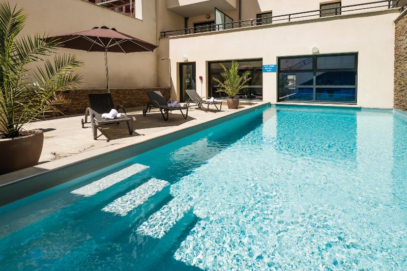 Lagrange Vacances Les Patios Eugénie - Havuz