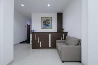 RedDoorz Plus near Plaza Indonesia fotoÄŸrafÄ±