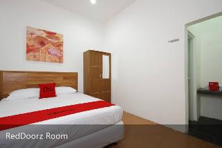RedDoorz Plus near Plaza Indonesia fotoÄŸrafÄ±
