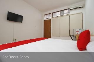 RedDoorz Plus near Plaza Indonesia fotoÄŸrafÄ±