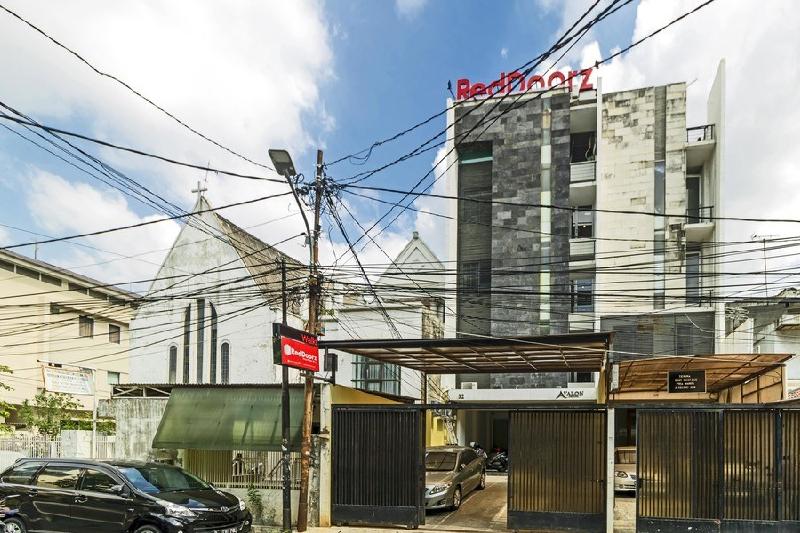 RedDoorz Plus @ Pasar Baru - Genel