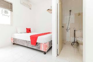 RedDoorz @ Tondano Benhil otel fotoğrafı