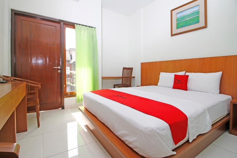 RedDoorz @ Turangga Sari - Oda