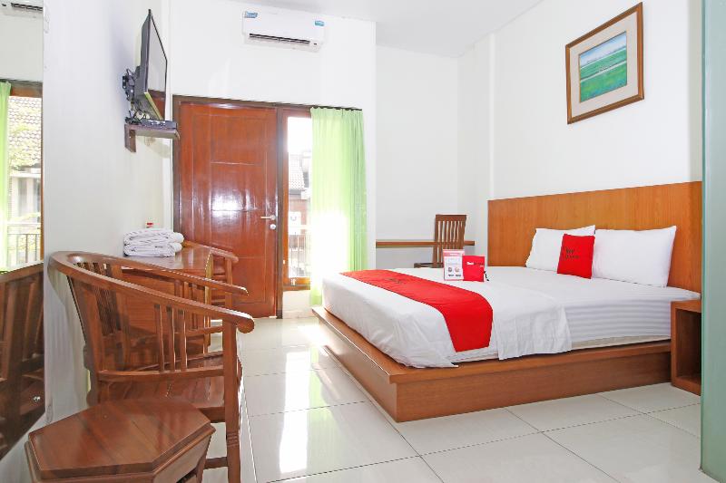 RedDoorz @ Turangga Sari - Oda