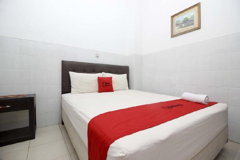 RedDoorz @ Seturan Raya - Oda