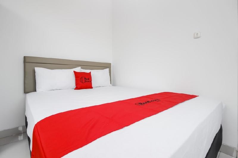 RedDoorz @ Permata Sari Karawaci - Oda