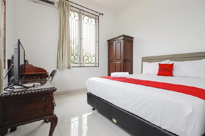 RedDoorz @ Permata Sari Karawaci - Oda