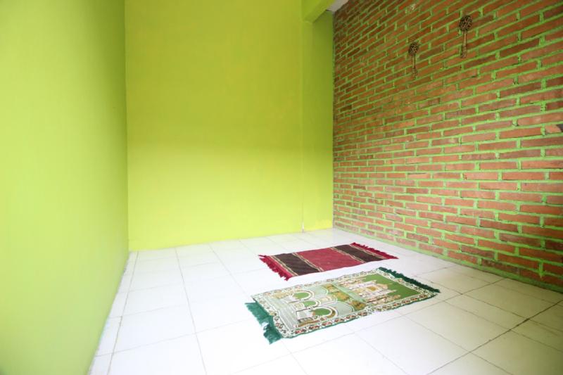 RedDoorz @ Jalan Parangtritis - Lobi