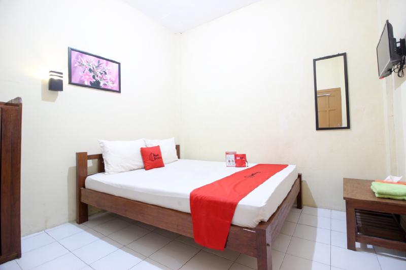 RedDoorz @ Jalan Parangtritis - Oda