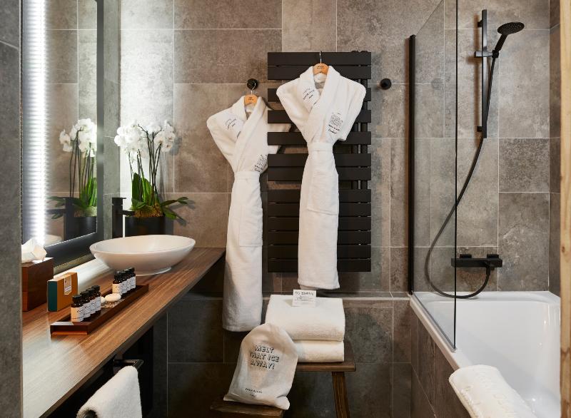 Ecrin Blanc Courchevel Resort - Oda