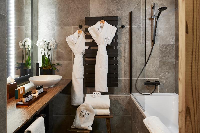 Ecrin Blanc Courchevel Resort - Oda