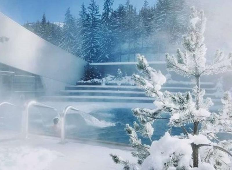 Ecrin Blanc Courchevel Resort - Havuz
