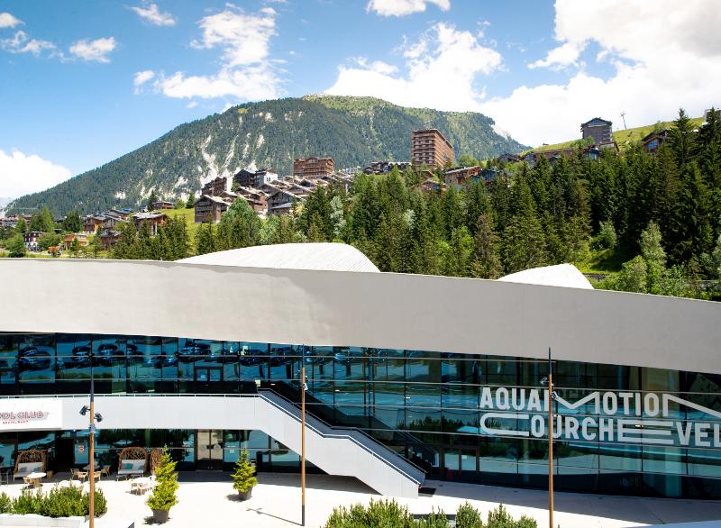 Ecrin Blanc Courchevel Resort - Havuz