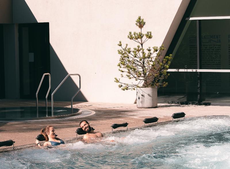 Ecrin Blanc Courchevel Resort - Havuz