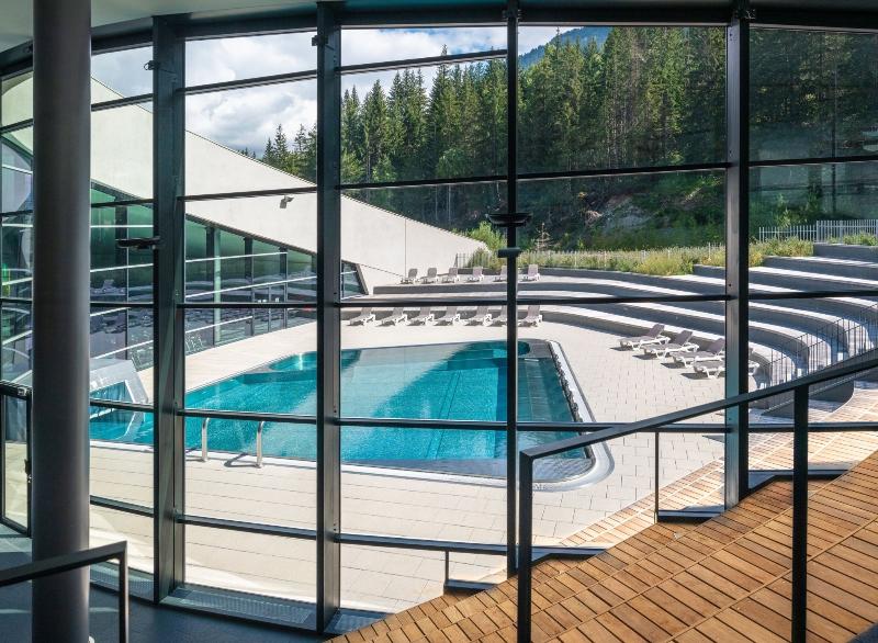 Ecrin Blanc Courchevel Resort - Havuz