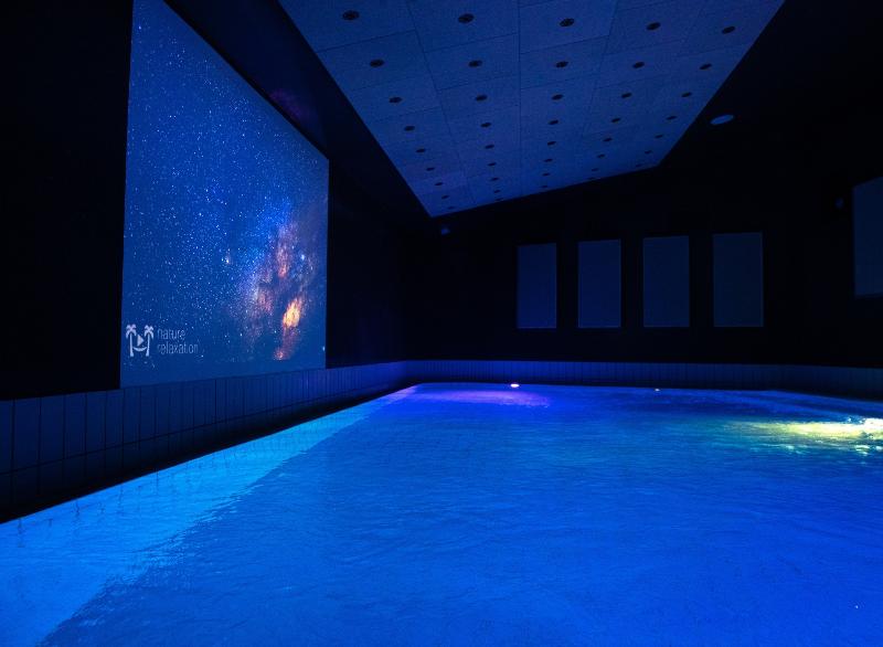 Ecrin Blanc Courchevel Resort - Havuz