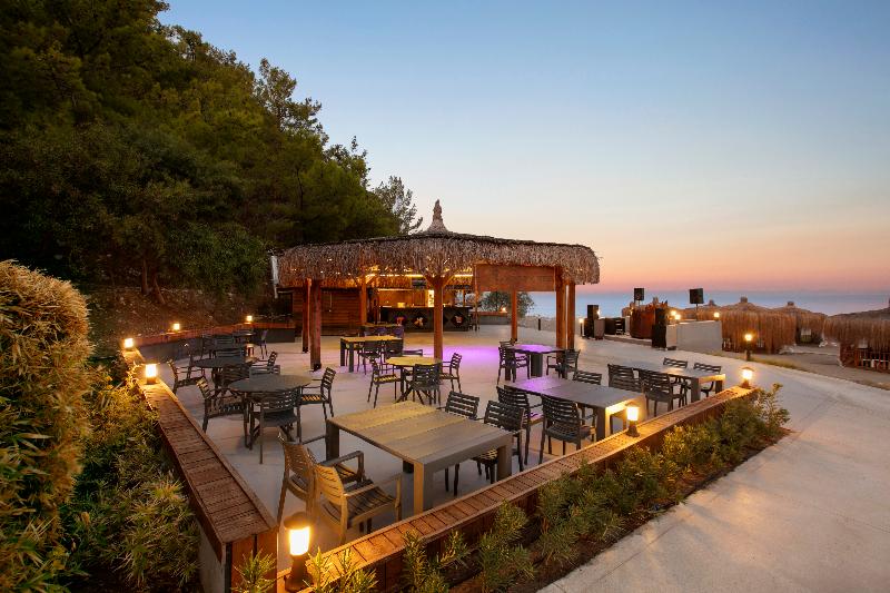 Juju Premier Palace - Bar