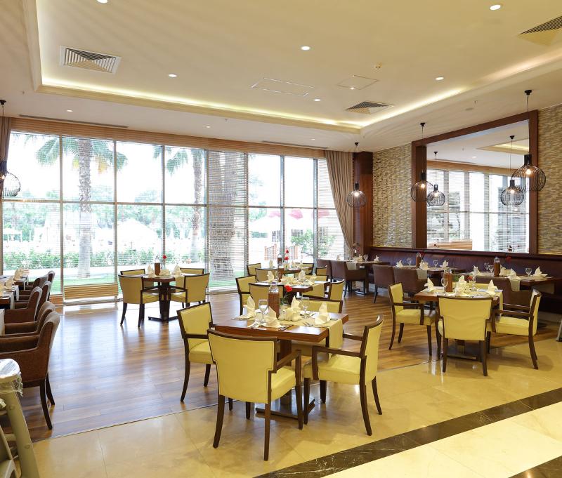 Juju Premier Palace - Restoran