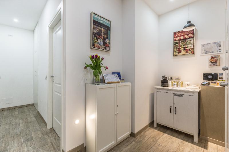 Central City Rooms - Lobi