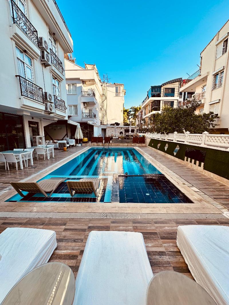 Nfk The House Hotel - Havuz