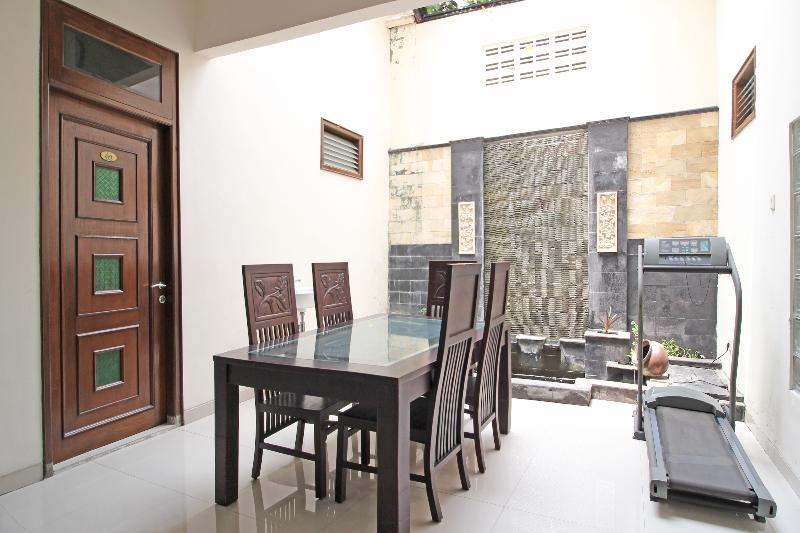 RedDoorz near Hartono Mall 3 - Genel